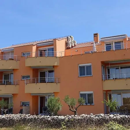 3796-1 Apartment